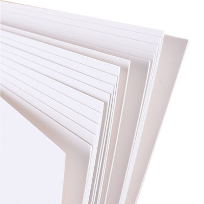 230 gm 250 gm 300 gm 350 gm C1S Carton à pâte mélangée