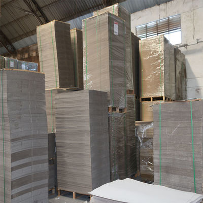 La pâte mélangée recyclée 400 gsm en carton duplex
