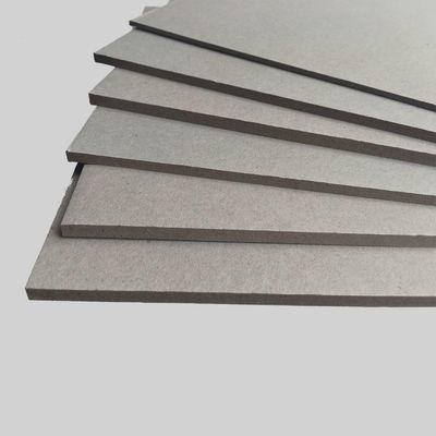 Papier de carton recyclé 1,3 mm feuilles de carton gris rigide 820 gm carton dur