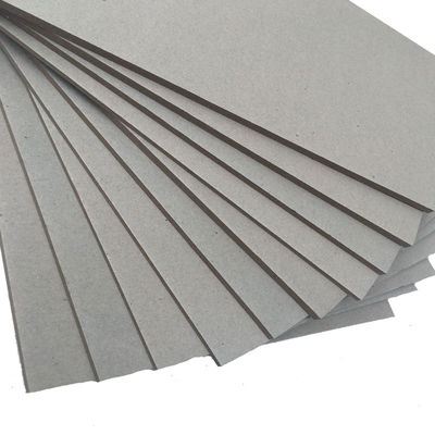 En gros Carton gris épaisseur personnalisée Rouleau Matériau brut Carton gris