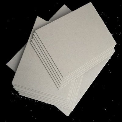 Prix d'usine Papeterie Pâte de carton Emballage 2,24 mm Carton 1400 gm Carton gris