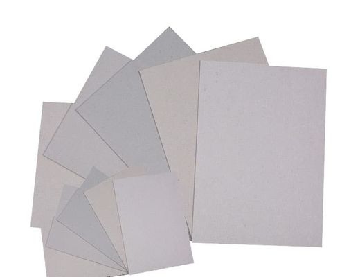 papier gris avec revêtement de tube de rexin noir faisant du carton gris