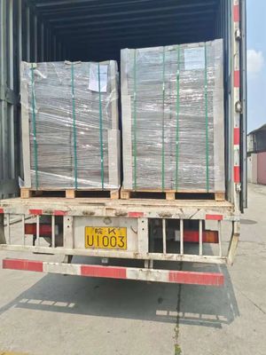Carton gris imprimé sur mesure: feuilles de carton épaisses de qualité supérieure, à noyau dur