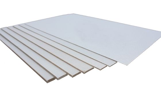 en gros en feuille de carton en carton gris recyclable 0,5 mm-4 mm en carton duplex en carton gris