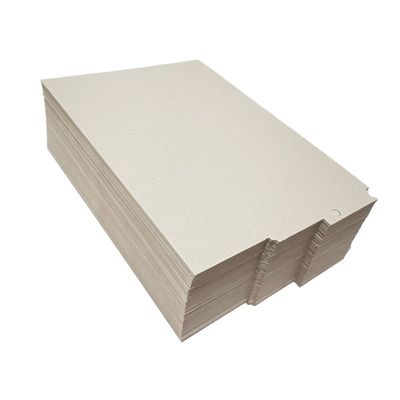 Feuilles de carton blanc de forme personnalisée avec un style de pâte recyclée
