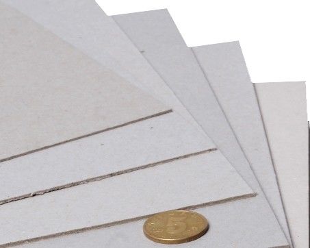 Papiers de carton gris mélangés en pâte à papier personnalisé