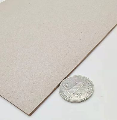Carton de papier pliable en pâte à papier en PE revêtu de revêtements chimiques et mécaniques pour boîtes d'emballage