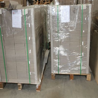 Carton de papier pliable en pâte à papier en PE revêtu de revêtements chimiques et mécaniques pour boîtes d'emballage