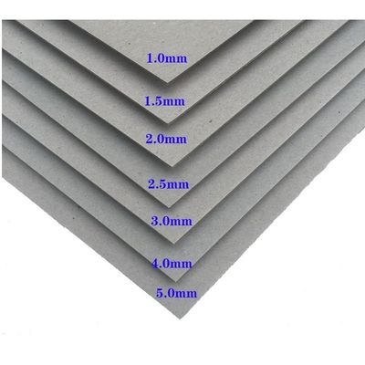 2 mm 2,5 mm d'épaisseur feuilles de carton gris non recouvertes carton recyclé gris