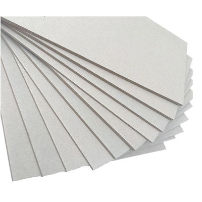 Des feuilles de carton gris de 2 mm sur mesure, du papier dur à surface lisse