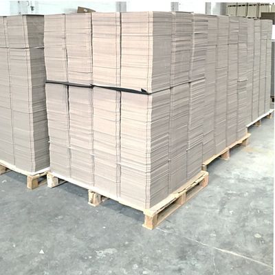 Des feuilles de carton gris de 2 mm sur mesure, du papier dur à surface lisse