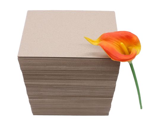 Commande personnalisée Acceptée Feuilles de carton grises et rouleaux de carton pour emballage recyclé