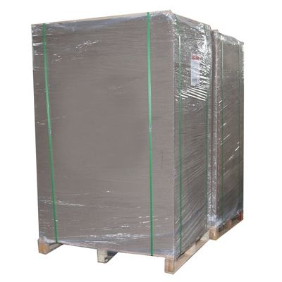 Solution d'emballage 2 mm de carton gris avec revêtement PE à partir de carton de papier gris recyclé