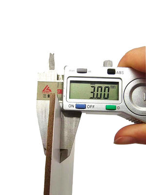 Rigidité CD ≥ 1,2 mN.m Carton duplex blanc avec CD Différence de grammes ≤ 20 g et Emballage