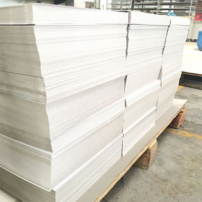 Taille standard 787MM/889MM/1092MM/1194MM papier en rouleau en carton double pour votre entreprise