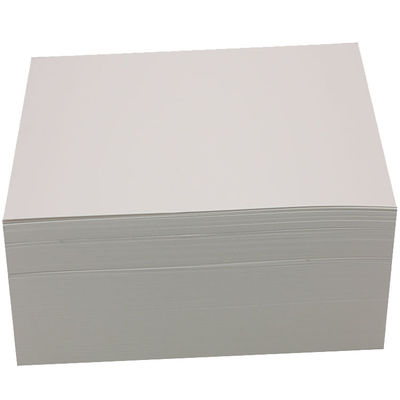 250 gm 300 gm 350 gm Dossier duplex recouvert en gris pour une seule face Pour l'impression numérique Dossier blanc sur demande