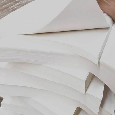 OEM A4 Taille 60g 70g 80g Feuille d' imprimerie anti-enroulement