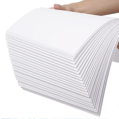 Papier en carton d'ivoire recouvert de C1s C2s AAA AAA A Grade Épaisseur personnalisée