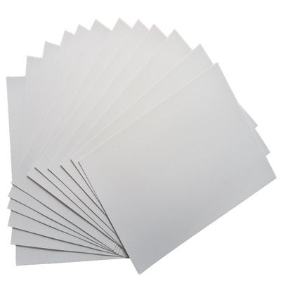 Épaisseurs personnalisées Feuilles de carton 4K Papier de carton blanc Eco-friendly