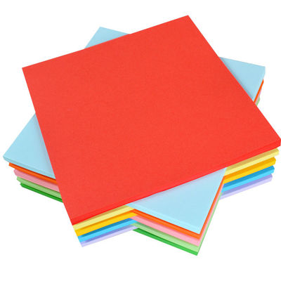 70 gm 75 gm 80 gm feuilles de papier couleur A4 papier de copie de couleur vive