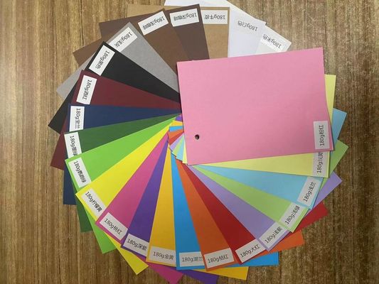 Papier de carton multicolore de taille A4 Papier d'impression artistique revêtu de kaolinite