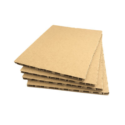 Trois couches de panneau ondulé B Taille de fente Épaisseur 2,5-3 mm Taille de carton personnalisée