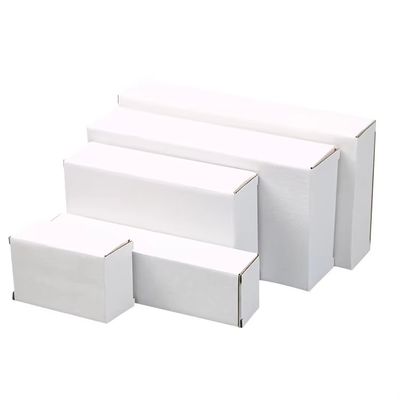 Boîtes d' emballage cadeau en carton blanc carré, boîtes d' expédition en papier pour les petites entreprises